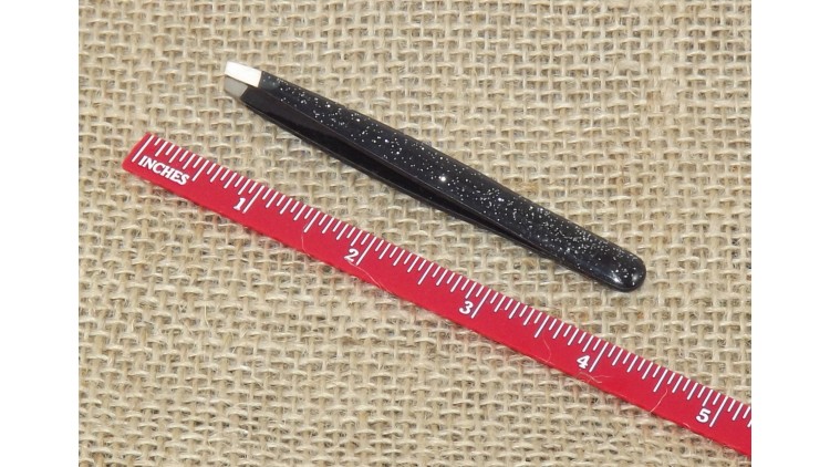 Slanted Brow Tweezers.  BEST QUALITY.  Smooth Action.  Regular body.  GLITTERS Collection.